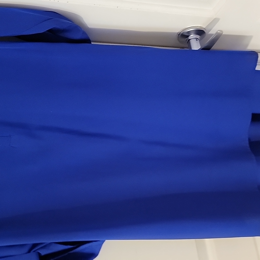 Dress - Picture 6 of 8